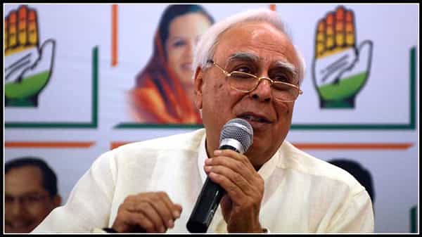 Congress leader kapil sibal: కపిల్ సిబల్ బర్త్ డే సెలబ్రేషన్స్..డిన్నర్ లో అంతా పాలిటిక్స్..కాంగ్రెస్ నాయకత్వంపై ఫైర్