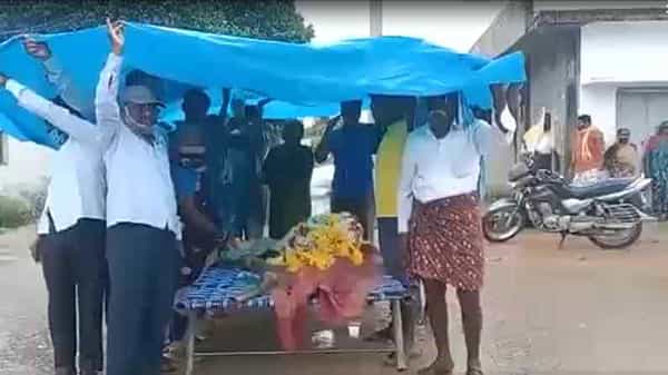 Anantapuram: అనంతపురం జిల్లా కొండూరులో శవం కన్నీరు!!!