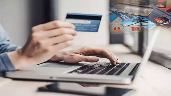 Debit Card EMI: ఈ బ్యాంకు డెబిట్ కార్డుతో ఈఎంఐ ఆప్షన్.. క్రెడిట్ కార్డు ప్రయోజనాలన్నీ పొందవచ్చు..!