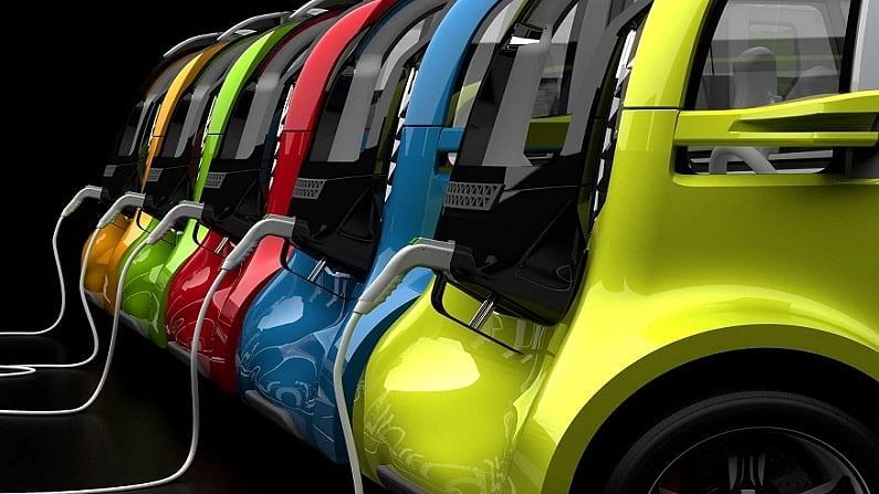 రోడ్డు రవాణా మంత్రిత్వ శాఖ ఈ నిర్ణయం ద్విచక్ర వాహనాలకు ఉపశమనం కలిగిస్తుంది. పర్యాటక పరిశ్రమతో సంబంధం ఉన్న వ్యక్తులు ఎక్కువగా ప్రయోజనం పొందుతారు. గోవా, ఇతర పర్యాటక ప్రదేశాలలో ద్విచక్ర వాహనాలు ఎక్కువగా అద్దెకు ఇస్తారు.