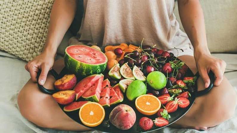 Fruit Combinations : ఈ 5 పండ్ల కాంబినేషన్ చాలా డేంజర్..! ఎప్పుడు కలిపి తినకండి..? అవేంటంటే..