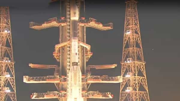 GSLV-F10: జీఎస్ఎల్వీ ఎఫ్-10 రాకెట్ ప్రయోగం విఫలం.. మూడో దశలో గతి తప్పిన రాకెట్..