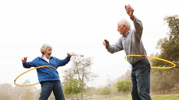 Health in Old age: ఈ ఐదు సూచనలు పాటిస్తే..వృద్ధాప్యంలో కూడా ఉత్సాహంగా ఉంటారు