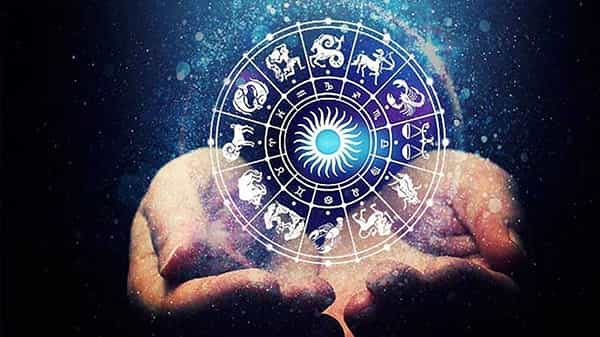 Horoscope Today: ఈ రాశివారికి ప్రమోషన్లు లేదా ట్రాన్స్ఫర్లు.. వ్యాపారులకు లాభాలు..