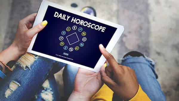 Horoscope Today: ఏ రాశివారు స్త్రీ విషయంలో జాగ్రత్తగా ఉండాలి.. ఈరోజు రాశిఫలాలు ఎలా ఉన్నాయంటే..