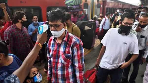 Corona Virus: దేశంలో మళ్ళీ పెరుగుతున్న కరోనా కేసులు.. వరసగా ఆ రాష్ట్రంనుంచే భారీగా కొత్తకేసులు నమోదు