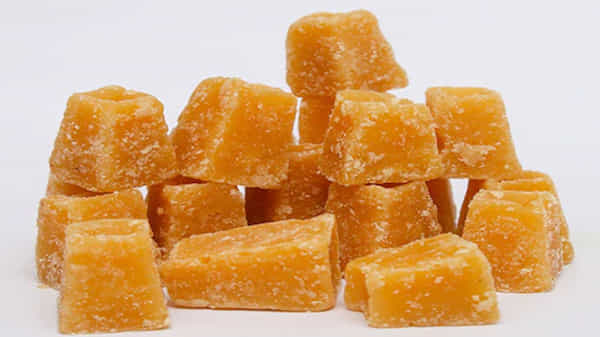 Jaggery Side Effects: బెల్లం ఎక్కువగా తింటున్నారా ? అయితే జాగ్రత్తగా.. శ్రుతిమించే ఈ ప్రమాదాలు..