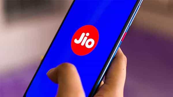 Reliance Jio Offers: జియో కస్టమర్లకు ఇక పండగే.. బై వన్ గెట్ ఫ్రీ వన్ ఆఫర్.. ఎవరికి అంటే..!