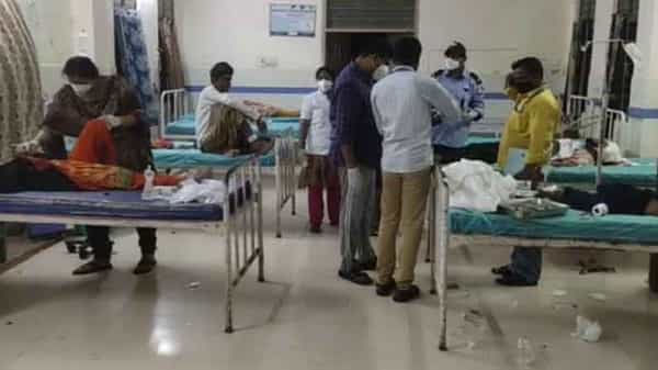 AP Accident: కడప జిల్లాలో ఘోర రోడ్డు ప్రమాదం.. నలుగురు దుర్మరణం..