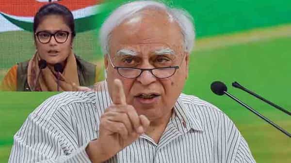 Congress Party: కాంగ్రెస్కు మరో ఎదురుదెబ్బ.. పార్టీపై సీనియర్ నేత కపిల్ సిబాల్ సంచలన వ్యాఖ్యలు !