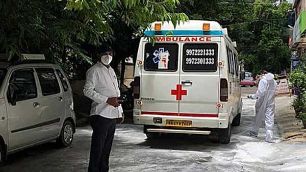 Rape case: రాజకీయ రంగుపులుముకున్న మెడికల్ స్టూడెంట్ గ్యాంగ్రేప్ ఘటన.. హోం మంత్రి రాజీనామాకు డిమాండ్..