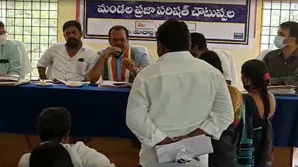 Komatireddy: ఎమ్మెల్యే, ఎంపీ పదవులకు ఇప్పుడే రిజైన్ చేస్తాం.. వచ్చే ఎన్నికల్లో పోటీ కూడా చేయం. కావాలంటే బాండ్ రాసిస్తాం: కోమటిరెడ్డి
