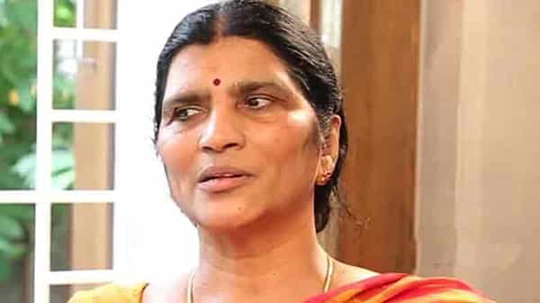 తెలంగాణ ప్రభుత్వం కూడా ఫండ్స్ ఇవ్వడానికి సిద్ధంగా ఉంది.. లక్ష్మీపార్వతి ఆసక్తికర వ్యాఖ్యలు