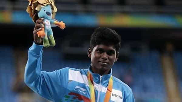 Tokyo Paralympics: రజతం గెలిచిన మరియప్పన్ తంగవేలు, హైజంప్లో శరద్ కుమార్ కు కాంస్యం..!