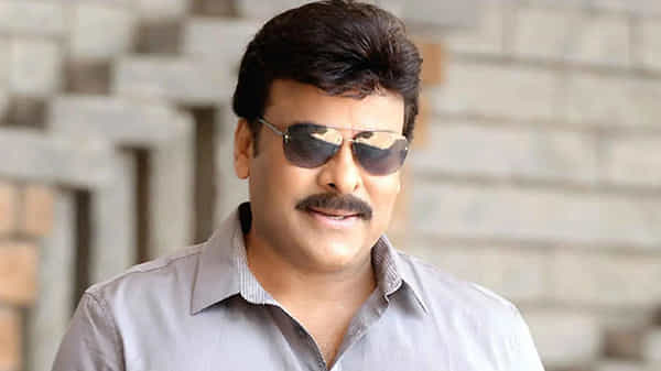 Megastar Chiranjeevi: ముఠామేస్త్రిని గుర్తుచేసిన మెగాస్టార్ 154 పోస్టర్.. బాస్ మాస్ లుక్ అదుర్స్ అంటున్న ఫ్యాన్స్..