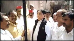 Viral Video: జాతీయ గీతాన్ని మరిచి దిక్కులు చూసిన ఎంపీ.. సోషల్ మీడియాలో వైరల్‌గా మారిన వీడియో