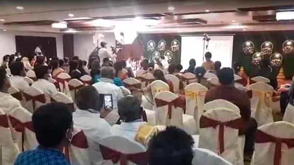 Wedding: పెళ్లికొడుకు.. పెళ్లికుమార్తె మండపంలో లేరు.. అయినా సాంప్రదాయబద్ధంగా వివాహం జరిగిపోయింది