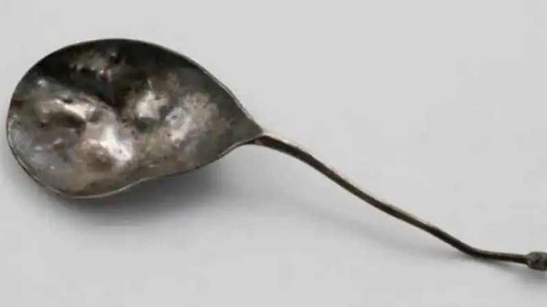 Silver Spoon: లక్ అంటే ఇదీ.. 90పైసలకు కొన్న స్పూన్ అతడిని లక్షాధికారిని చేసింది.. ఎక్కడంటే