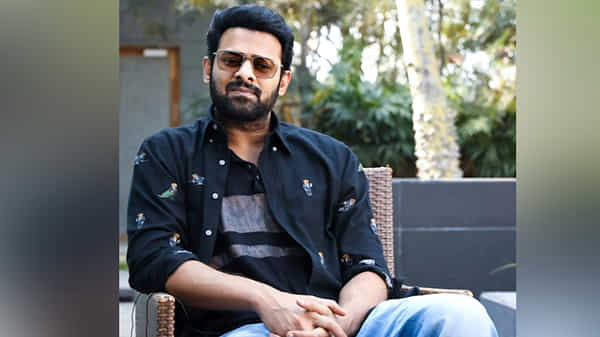 Prabhas: డార్లింగ్ లిస్ట్లోకి మరో సినిమా... ఆ కుర్రడైరెక్టర్ కు ప్రభాస్ మరో ఛాన్స్ ఇచ్చాడా.?