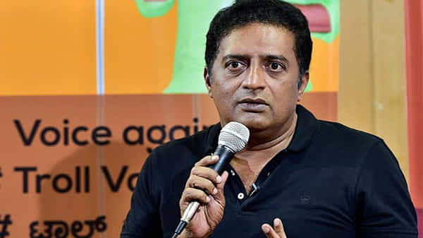 Prakash Raj: మాలో కాకపుట్టిస్తున్న ప్రకాష్ రాజ్ ట్వీట్.. అసలు ఉద్దేశం అదేనా..