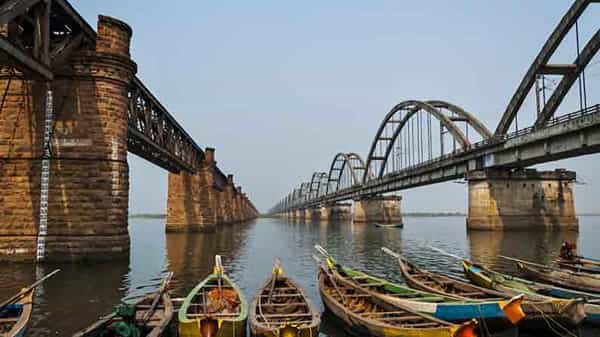Rajahmundary: రాజమండ్రికి ఇక మహర్ధశ.. రాష్ట్రంలోనే ముఖ్య నగరంగా తీర్చిదిద్దుతామన్న టీటీడీ చైర్మన్ వైవీ సుబ్బారెడ్డి