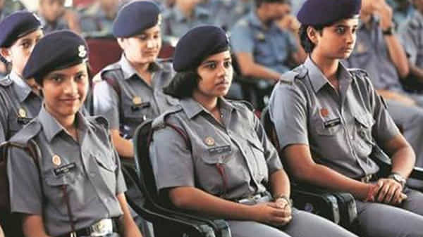 Sainik Schools: అన్ని సైనిక్ స్కూళ్లలో బాలికలకు ప్రవేశాలు.. ఎర్రకోటపై ప్రధాని మోదీ కీలక ప్రకటన..