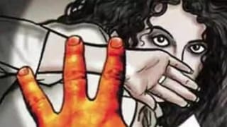 Chicken Biryani : మున్సిపల్ కమిషనర్ కు పురుగుల బిర్యానీ.. హోటల్ సీజ్..