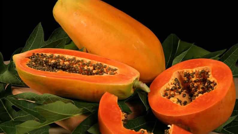 Papaya Side Effects: బొప్పాయిని అతిగా తింటున్నారా.. అయితే కొంతమందిలో కలిగే సైడ్ ఎఫెక్ట్స్ గురించి తెలుసుకోండి