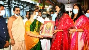 PV Sindhu: దుర్గమ్మ దయతోనే ఒలింపిక్స్‌లో గెలుపొందా .. నెక్స్ట్ ఒలింపిక్స్‌లో గోల్డ్ సాధిస్తా: పీవీ సింధు