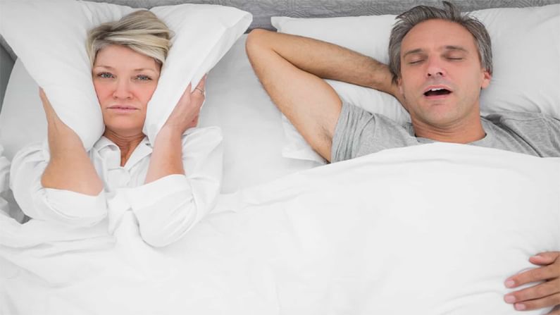 Snoring: నిద్రలో గురక ఎందుకు వస్తుంది..? ఈ సమస్య నుంచి బయట పడాలంటే ఈ చిట్కాలు పాటించండి..!