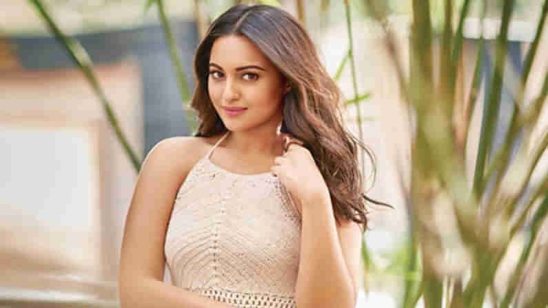 Sonakshi Chiranjeevi: చిరు సినిమా కోసం సోనాక్షి అంత డిమాండ్‌ చేస్తోందా.. కండిషన్స్‌కు షాక్ అవుతోన్న ప్రొడ్యూసర్స్‌?