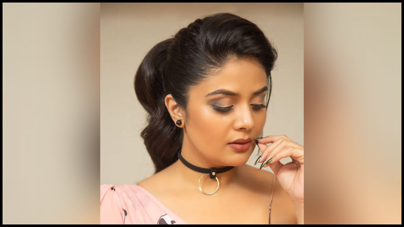 Sreemukhi New Photos. Credit by:Sreemukhi/Instagram
