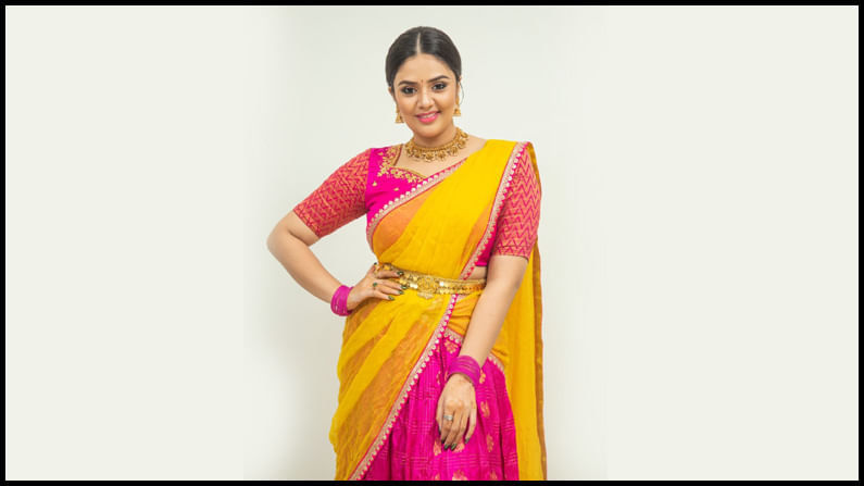 Sreemukhi New Photos. Credit by:Sreemukhi/Instagram
