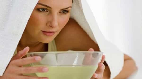 Steam Inhalation Therapy: జలుబుతో తరచుగా ఇబ్బందులు పడుతున్నారా.. పుదీనా ఆవిరి పట్టిచూడండి..