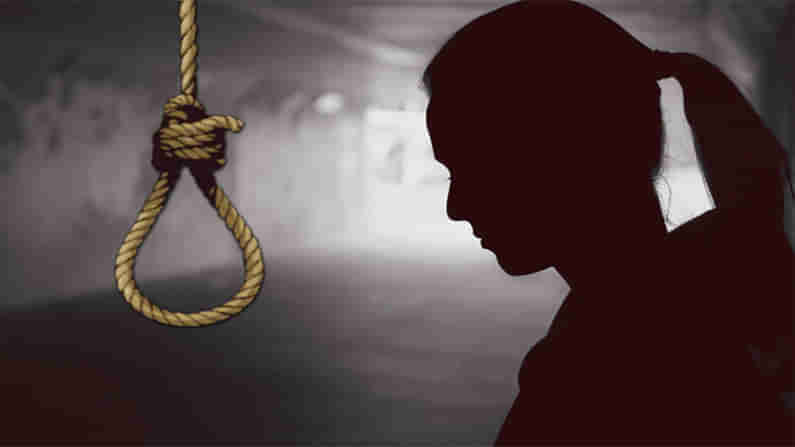 Sister Suicide: రక్షాబంధన్‌ రోజున ఆ కుటుంబంలో విషాదం.. అన్న రాఖీ కట్టించుకోలేదని చెల్లి ఆత్మహత్య..!