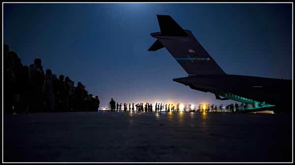 Ukraine Plane Hijacking: విమానం హైజాకింగ్ ఘటన..తోసిపుచ్చిన ఉక్రెయిన్, ఇరాన్ .. జరిగిందేమిటి ..?