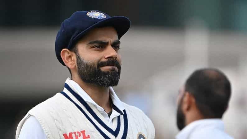 పుజారా పరిస్థితి విషమంగా ఉంటే, కెప్టెన్ విరాట్ కోహ్లీ పరిస్థితి మరింత దారుణంగా ఉంది. అతను జనవరి 2020 నుంచి 16 ఇన్నింగ్స్లలో 387 పరుగులు మాత్రమే చేయగలిగాడు. కోహ్లీ సగటు 24.18గా నమోదైంది. అత్యధిక స్కోరు 74 పరుగులు. కోహ్లీ గత 19 నెలల్లో కేవలం మూడు అర్ధ సెంచరీలు మాత్రమే నమోదు చేశాడు. దీనితో పాటు, అతను మూడుసార్లు ఖాతా తెరవకుండానే పెవిలియన్ చేరాడు. కోహ్లీ చివరిగా నవంబర్ 2019లో బంగ్లాదేశ్పై టెస్ట్ క్రికెట్లో సెంచరీ సాధించాడు.