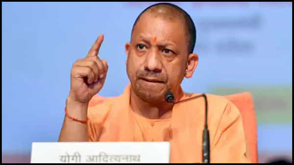 అక్కడా ఓ దళిత బంధు.. ల్యాండ్ మాఫియా నుంచి స్వాధీనం చేసుకున్న భూముల్లో వారికి ఇళ్ళు కట్టిస్తామన్న యూపీ సీఎం
