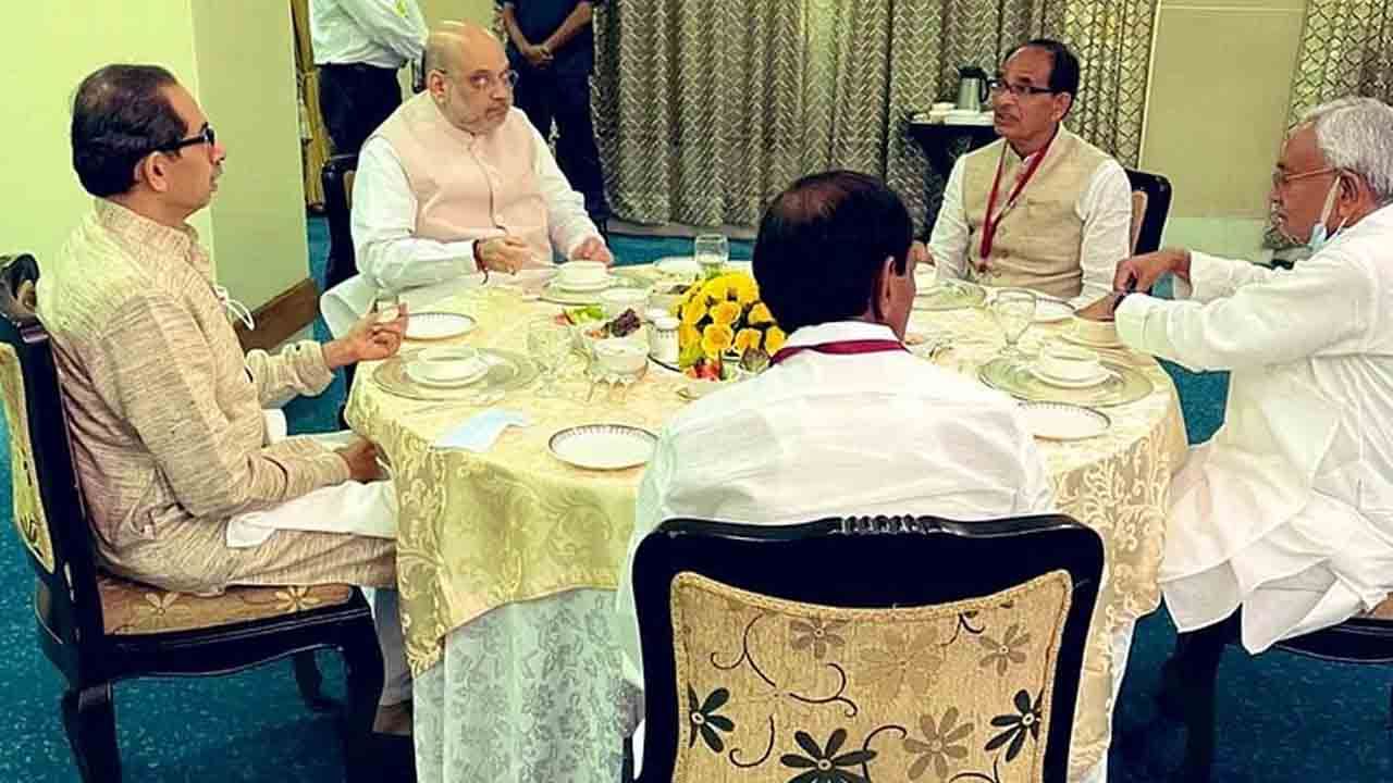 Amit Shah Lunch Meet: తెలంగాణా ముఖ్యమంత్రి కేసీఆర్ సహా నలుగురు ముఖ్యమంత్రులతో అమిత్ షా ప్రత్యేక లంచ్ మీటింగ్!