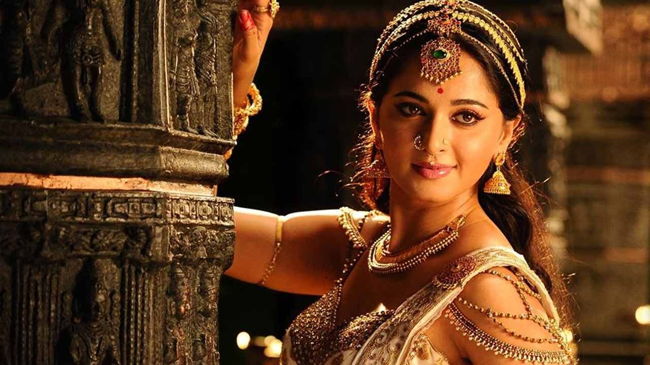 Anushka Shetty : మరో విభిన్న పాత్రలో నటించనున్న అందాల అనుష్క.. ఏ మూవీలో అంటే..