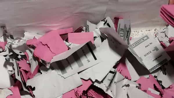 AP MPTC ZPTC Elections Results: గుంటూరు జిల్లాలో తడిసిన బ్యాలెట్ పేపర్లు.. శ్రీకాకుళంలో చెదలు..