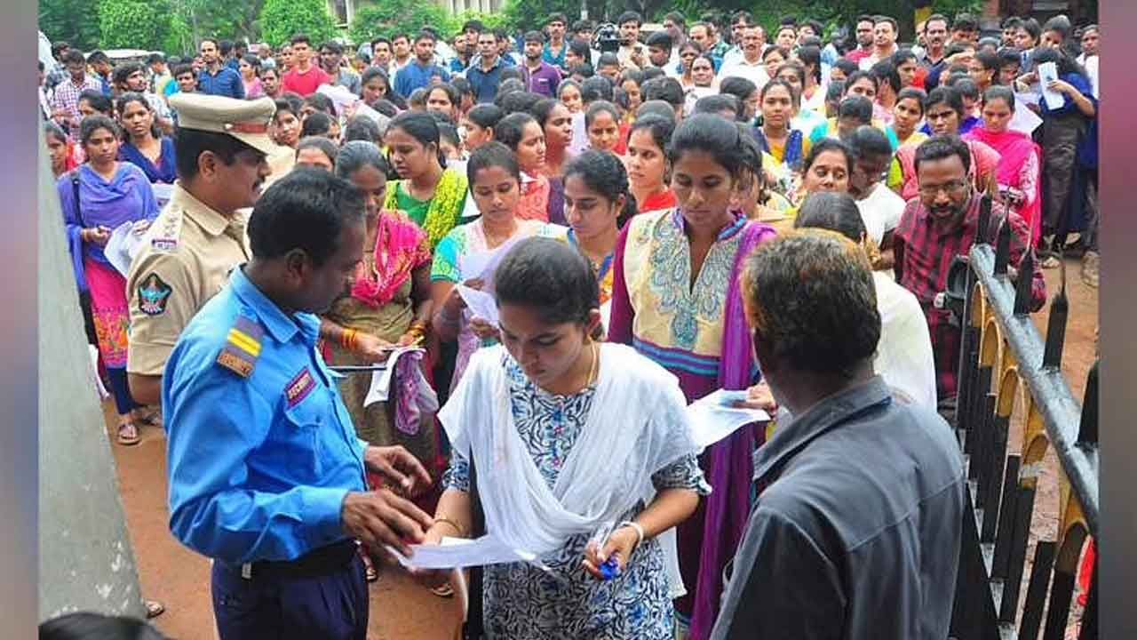 స‌చివాల‌య ఉద్యోగుల‌కు ముఖ్య అలెర్ట్.. పరీక్షలకు తేదీలు ఖరారు.. నోటిఫికేషన్ విడుదల..