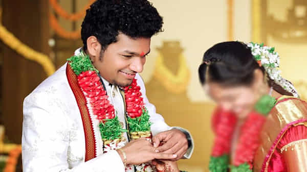 Jabardasth Avinash: త్వరలోనే పెళ్లి పీటలెక్కనున్న జబర్ధస్త్ అవినాష్.. ఎంగెజ్మెంట్ ఫోటోస్ వైరల్... అమ్మాయి ఎవరంటే..