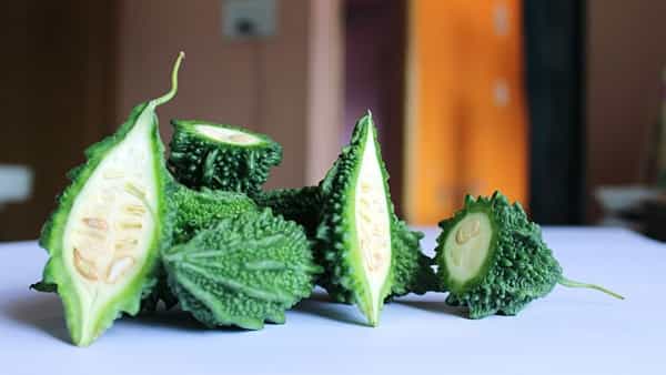 Bitter Gourd Juice: కాకరకాయ జ్యూస్తో సులువుగా బరువు తగ్గవచ్చు..! న్యాచ్రల్ రెమిడీ..
