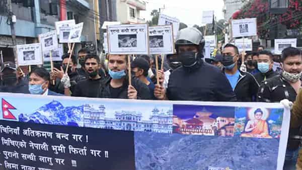 China-Nepal: నేపాల్ సరిహద్దులు మార్చి భవనాలు నిర్మించిన చైనా.. అక్కడి ప్రజల ఆగ్రహం..ఆందోళనలు!