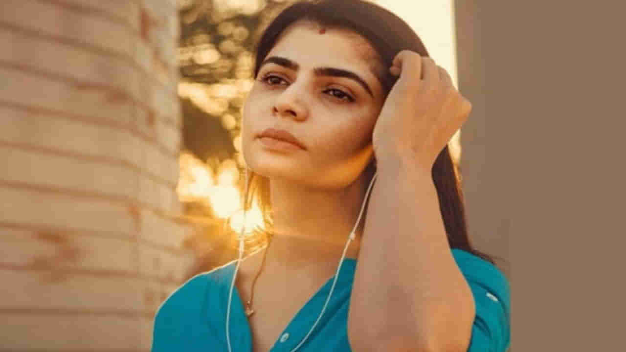 Chinmayi Sripaada: పెళ్లయ్యాక మగాడు నటించవచ్చు.. కానీ అమ్మాయి నటించకూడదా ?.. సంచలన వ్యాఖ్యలు చేసిన సింగర్..