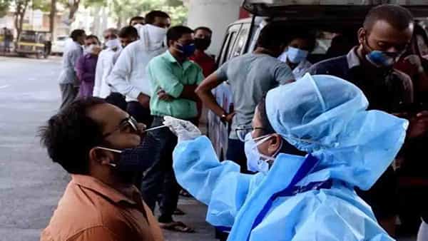 AP Covid 19: ఏపీ కరోనా కేసుల్లో హెచ్చుతగ్గులు.. ఒక్కరోజులో గణనీయంగా తగ్గిన కేసులు.. పెరిగిన మరణాలు..!