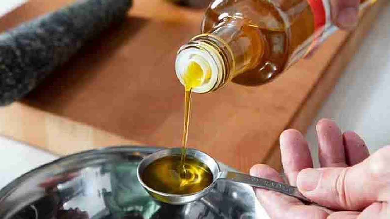 Edible Oils: వంట నూనెల ధరలు తగ్గించడానికి ప్రభుత్వ చర్యలు..ఇకపై వ్యాపారులు అలా చేయాల్సిందే!