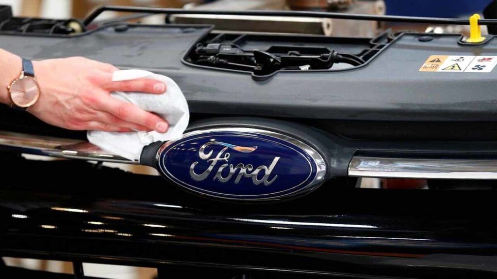 Ford India shut down: కార్ల తయారీ సంస్థ ఫోర్ట్ మోటార్ సంచలన నిర్ణయం.. భారత్లో ప్లాంట్ల మూసివేత Ford India shut down: కార్ల తయారీ సంస్థ ఫోర్ట్ మోటార్ సంచలన నిర్ణయం.. భారత్లో ప్లాంట్ల మూసివేత