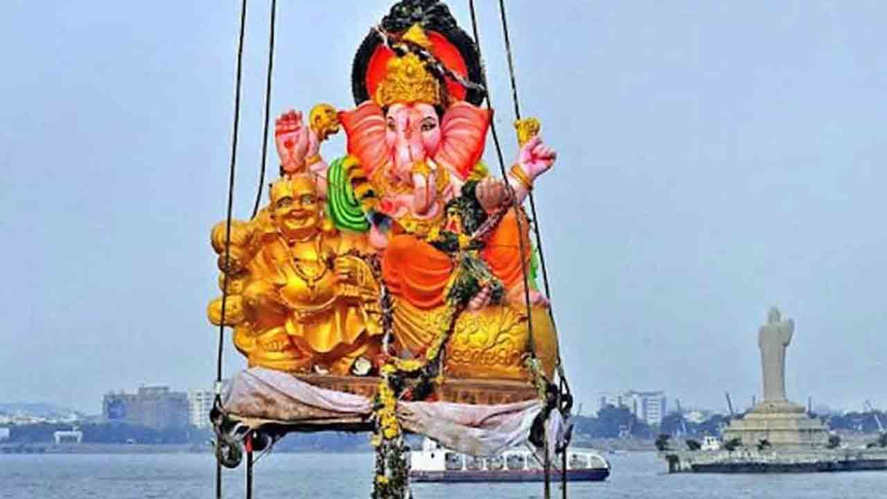 Ganesh Immersion: బొజ్జ గణపయ్య నిమజ్జనోత్సవానికి సర్వం సన్నద్ధం.. పటిష్ట బందోబస్తు ఏర్పాట్లు